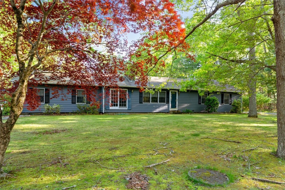 1640 Shermantown Rd, Saunderstown, RI 02874 - photo 1