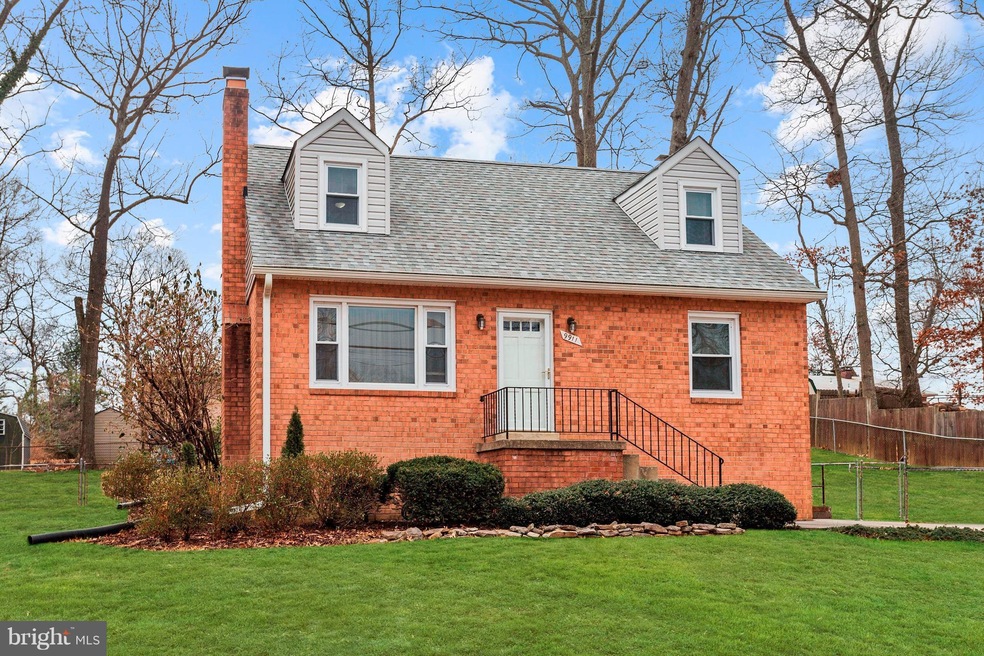 9911 Dubarry St, Glenn Dale, MD 20769 - photo 1