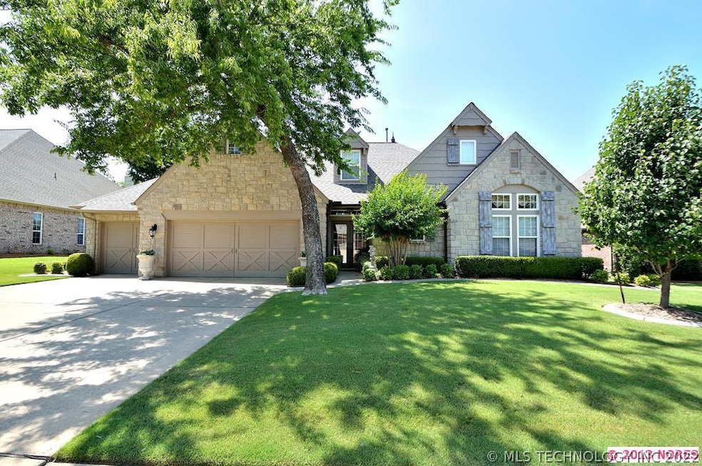 This fabulous home sits in the Master Planned Comm