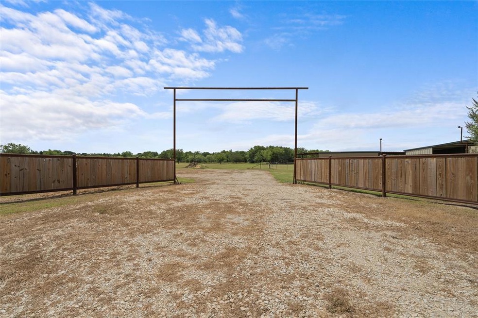 1300 SW County Road 3040, Corsicana, TX 75110 - photo 1