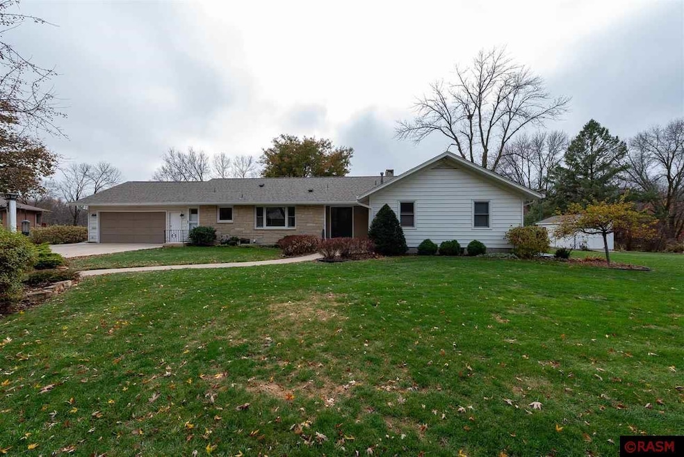 4 4 Petticoat Ln, Mankato, MN 56001 - photo 1