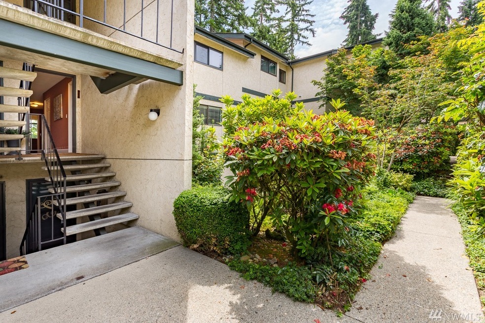 8520 242nd St SW unit 204, Edmonds, WA 98026 - photo 1