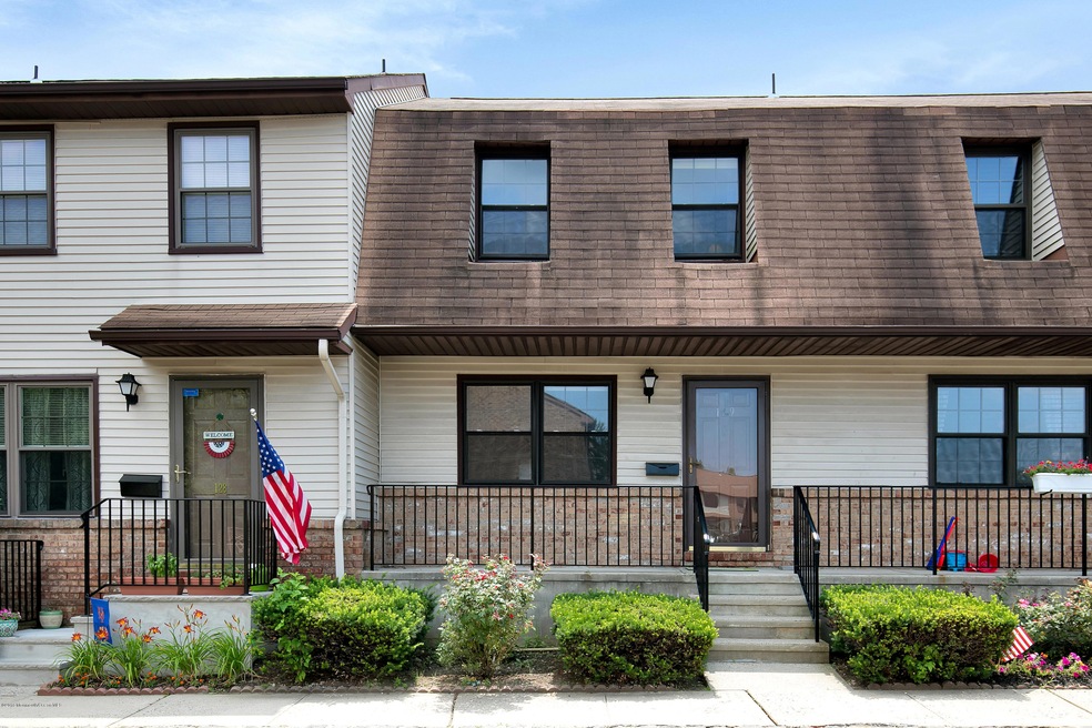 129 Village Green Way Hazlet-print-017-1