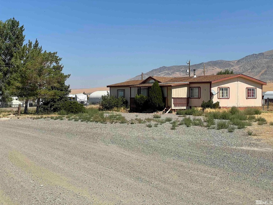 645 Verwolf Dr, Winnemucca, NV 89445 - photo 1