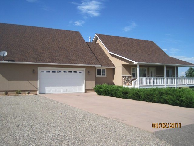 890 W 110 N, Blackfoot, ID 83221 - photo 1