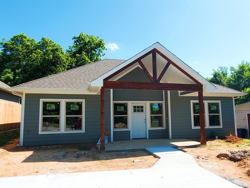 616 W Elm St, Denison, TX 75020 - photo 1