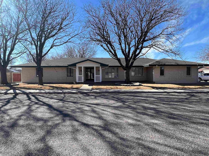 For Sale $308,000 • Co-Listing Agent