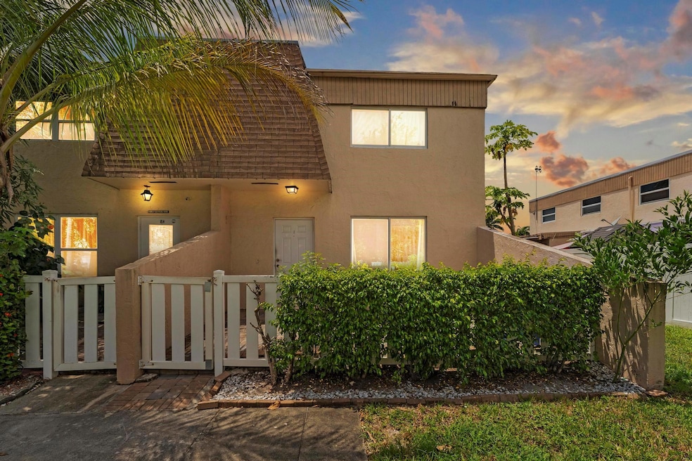 1105 NW 80th Terrace unit I, Margate, FL 33063 - photo 1