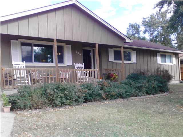FRONT OF HOUSE