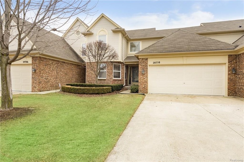 20758 Sleepy Hollow Dr