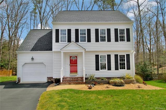 Located on a cul-de-sac lot with paved drive (2016