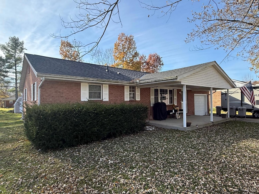 7504 Brock Dr, Blanchester, OH 45107 - photo 1