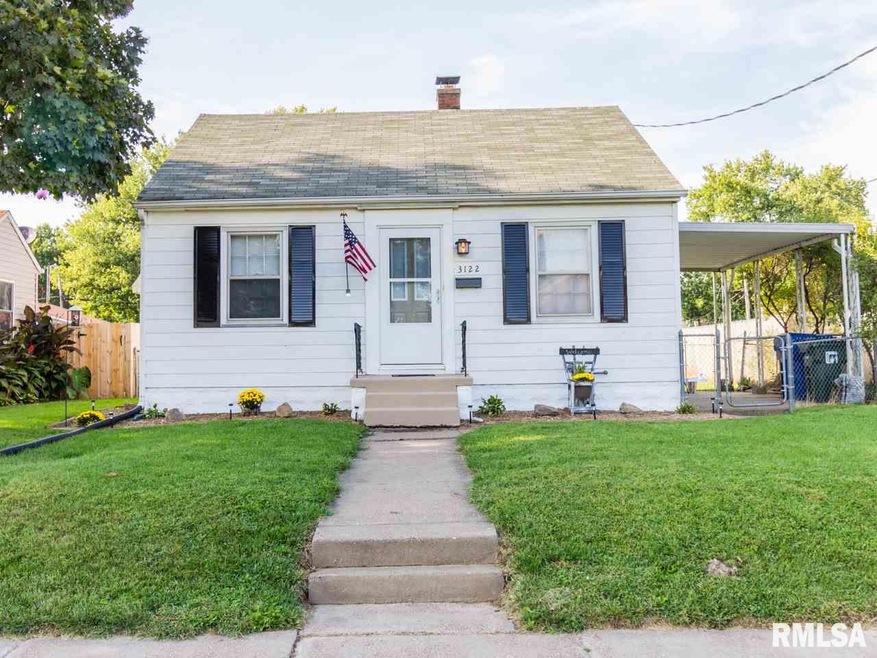 3122 Mckinley Ave, Davenport, IA 52802 - photo 1