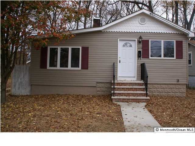 260 Greenwood Dr, Keyport, NJ 07735 - photo 1