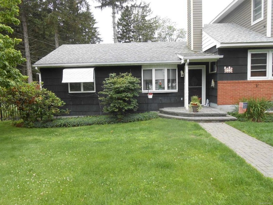 1 Douglas Rd unit B, Hyde Park, NY 12538 - photo 1