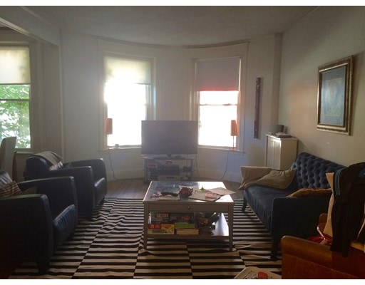 182 Saint Paul St unit 1, Brookline, MA 02446 - photo 1