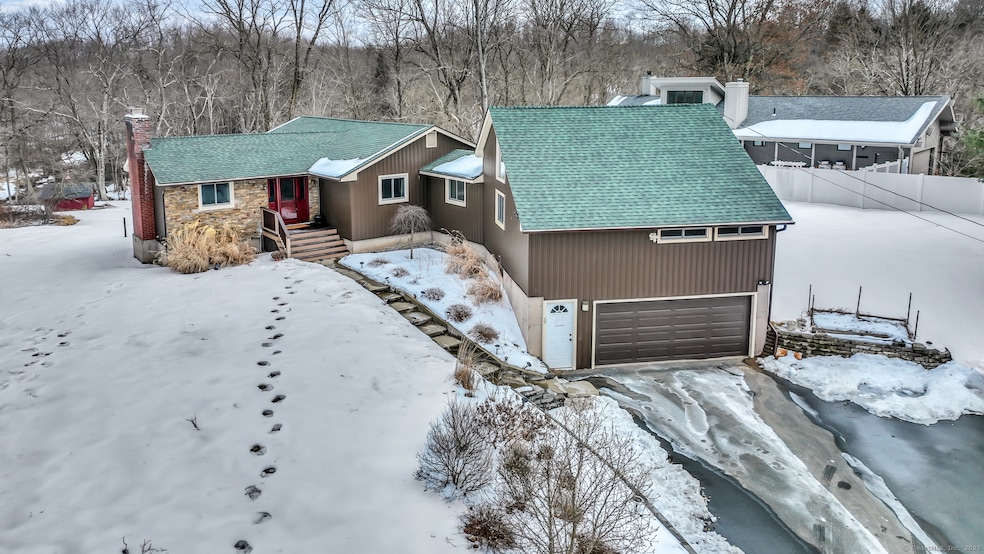 33 Cemetery Rd, East Windsor, CT 06088 - photo 1