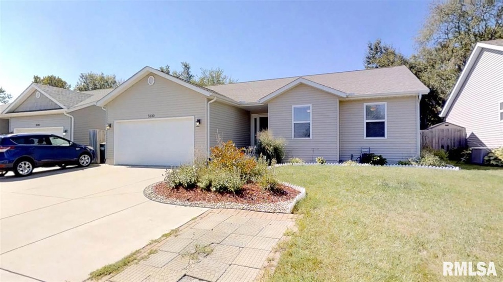 5130 N Division St, Davenport, IA 52806 - photo 1