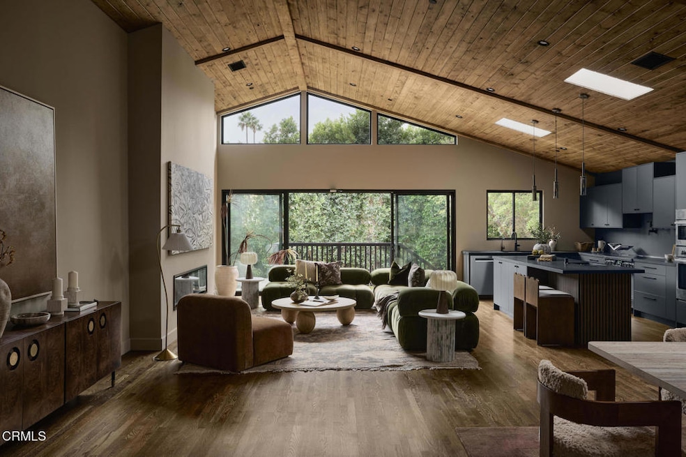 For Sale $2,449,000 • Co-Listing Agent