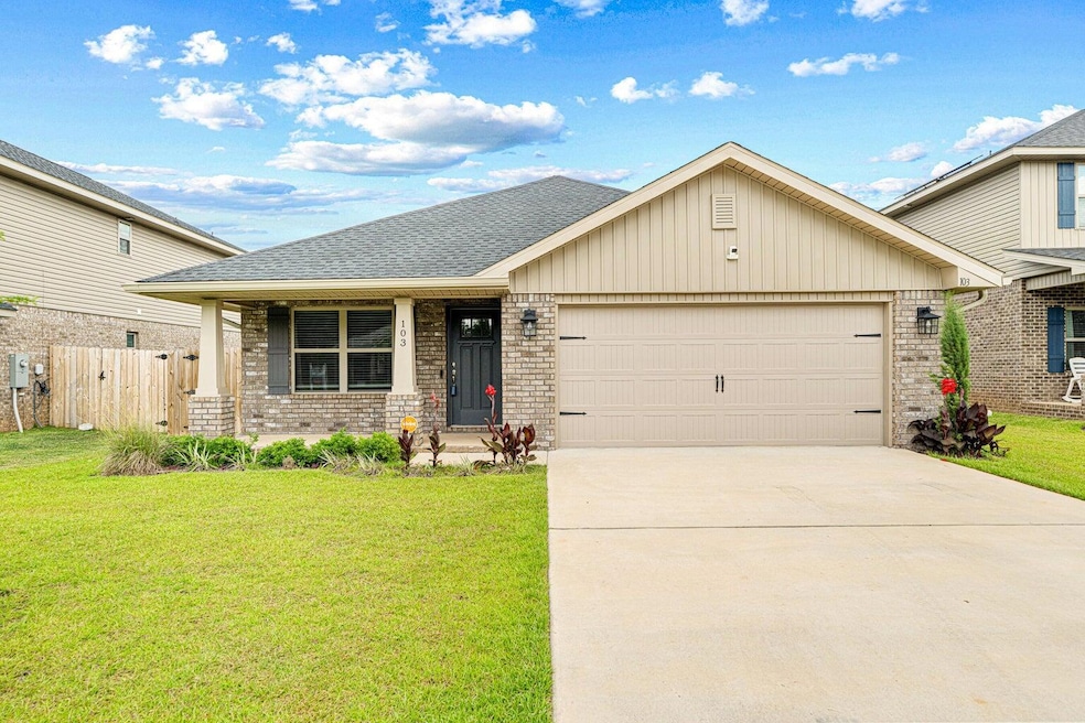 103 Ridgeway Cir, Crestview, FL 32536 - photo 1