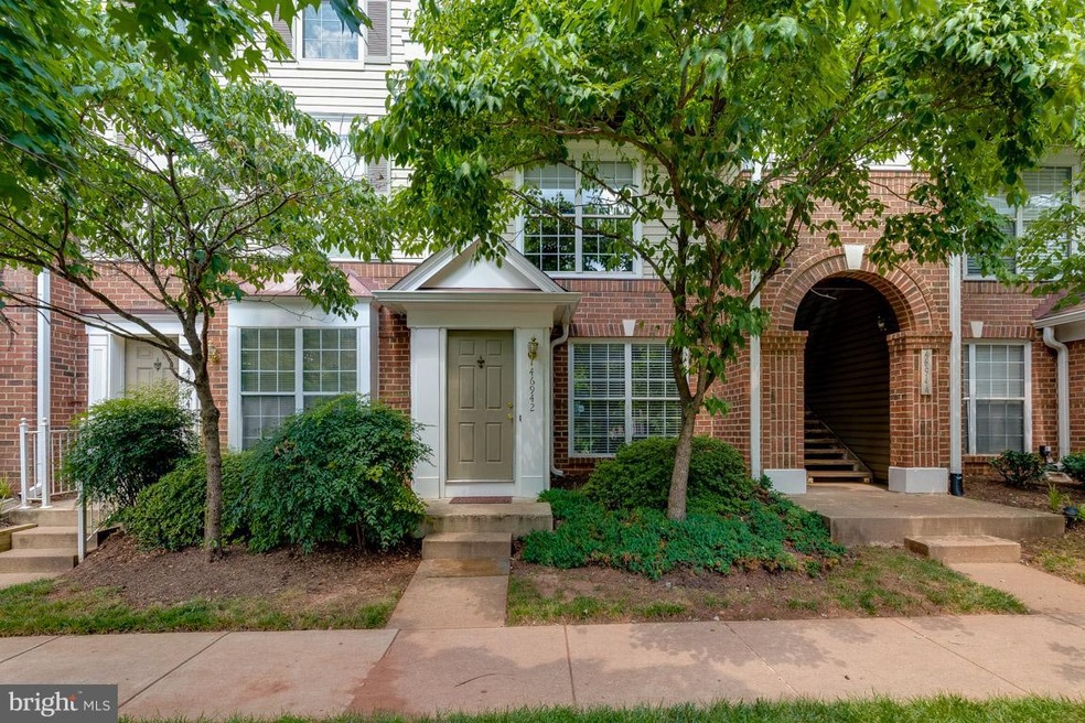 46942 Courtyard Square unit 46942, Sterling, VA 20164 - photo 1