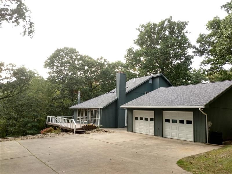Welcome to 164 Householder Road set on a scenic wo
