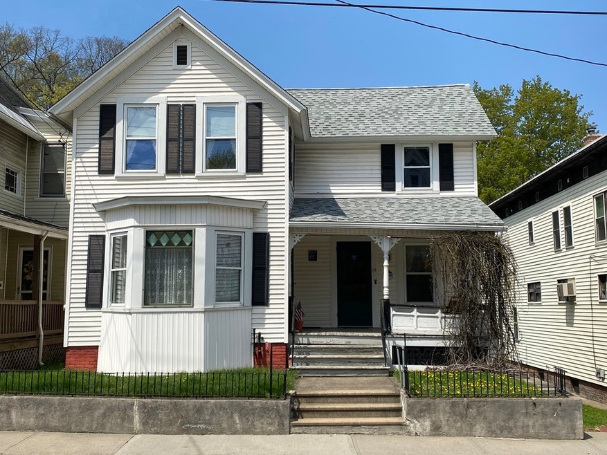 19 W Main St, Millers Falls, MA 01349 - photo 1