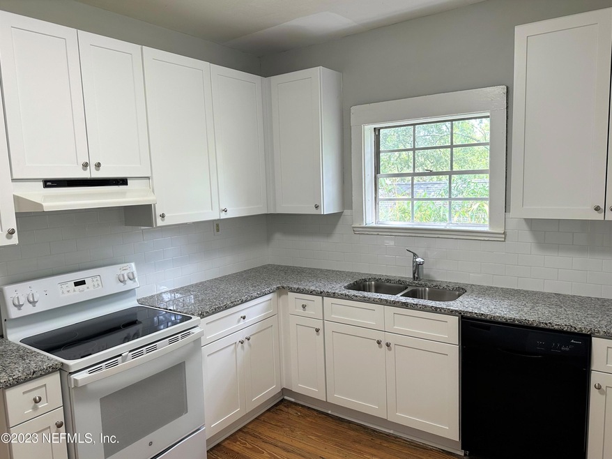 1418 Dancy St, Jacksonville, FL 32205 - photo 1