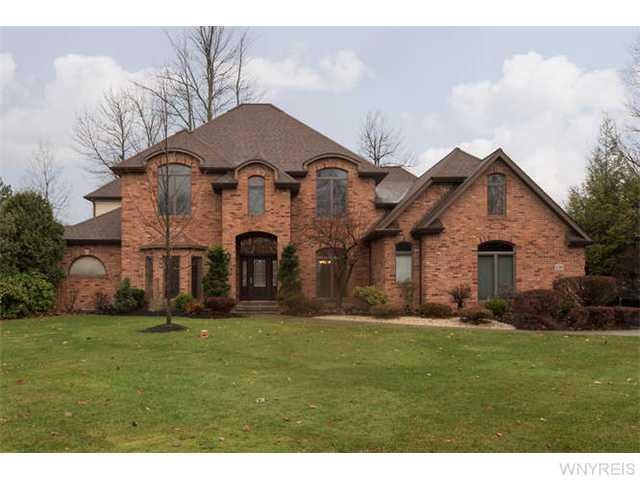 Exterior Front Stately 5 bedroom, 2 1/2 bath Jurek