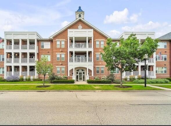 316 56th St unit 313, Kenosha, WI 53140 - photo 1