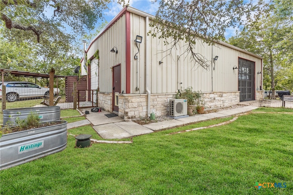 218 Alexandra Ln, Dale, TX 78616 - photo 1