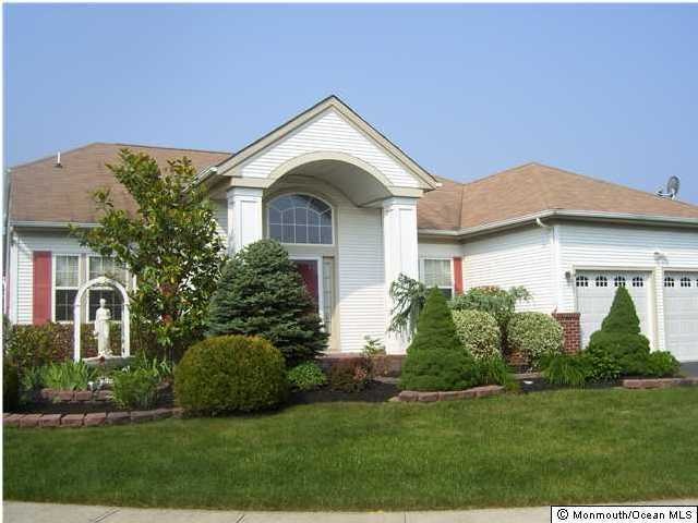 18 Gascony Cir, Manchester, NJ 08759 - photo 1