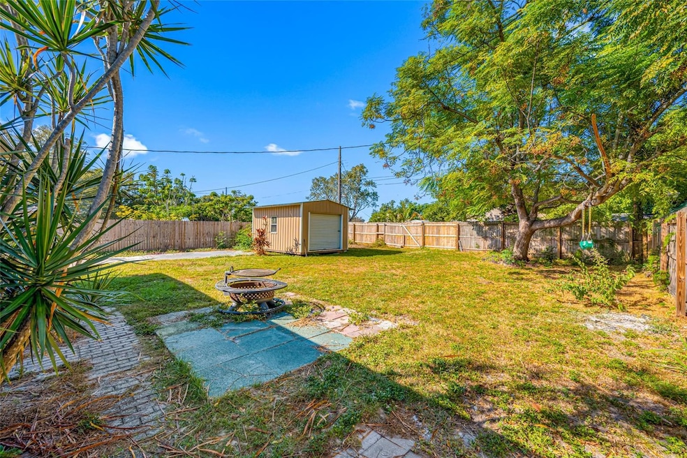 3033 24th Ave N, Saint Petersburg, FL 33713 - photo 1