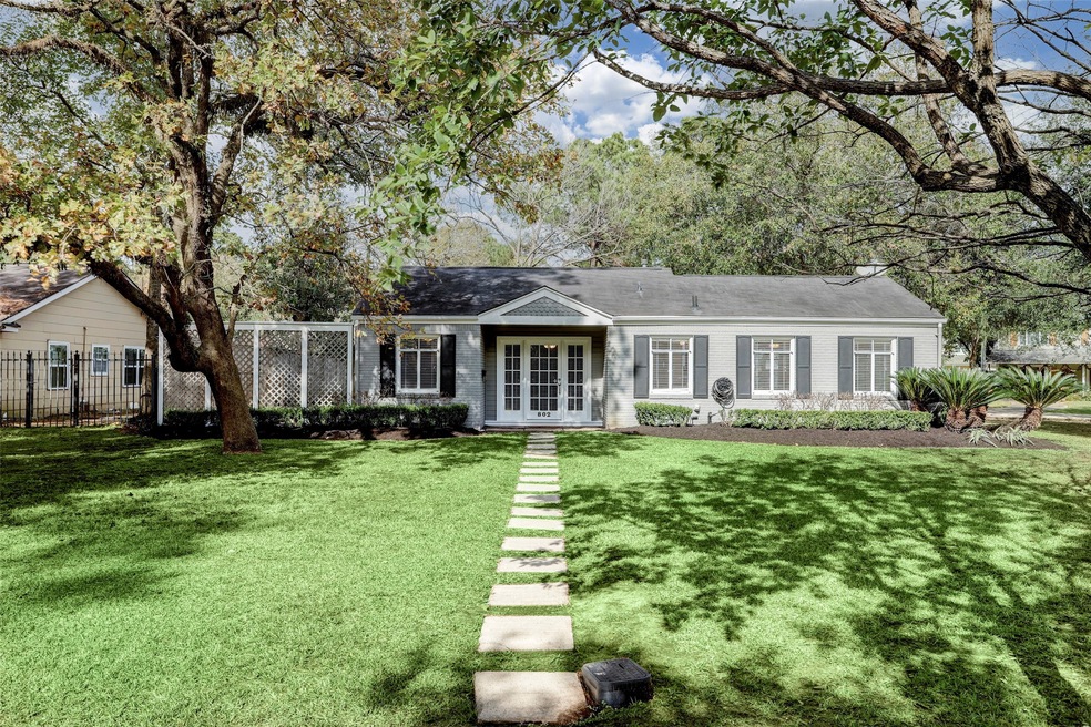 802 W 41st St, Houston, TX 77018 - photo 1