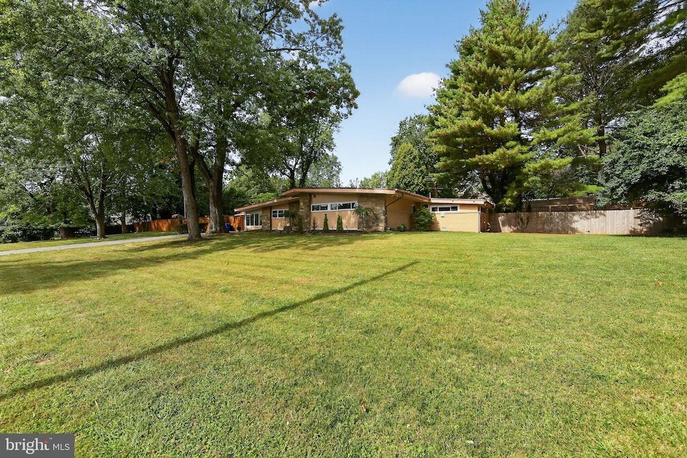 1022 Arboretum Rd, Wyncote, PA 19095 - photo 1