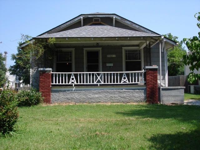 1163 W Hovey 023
