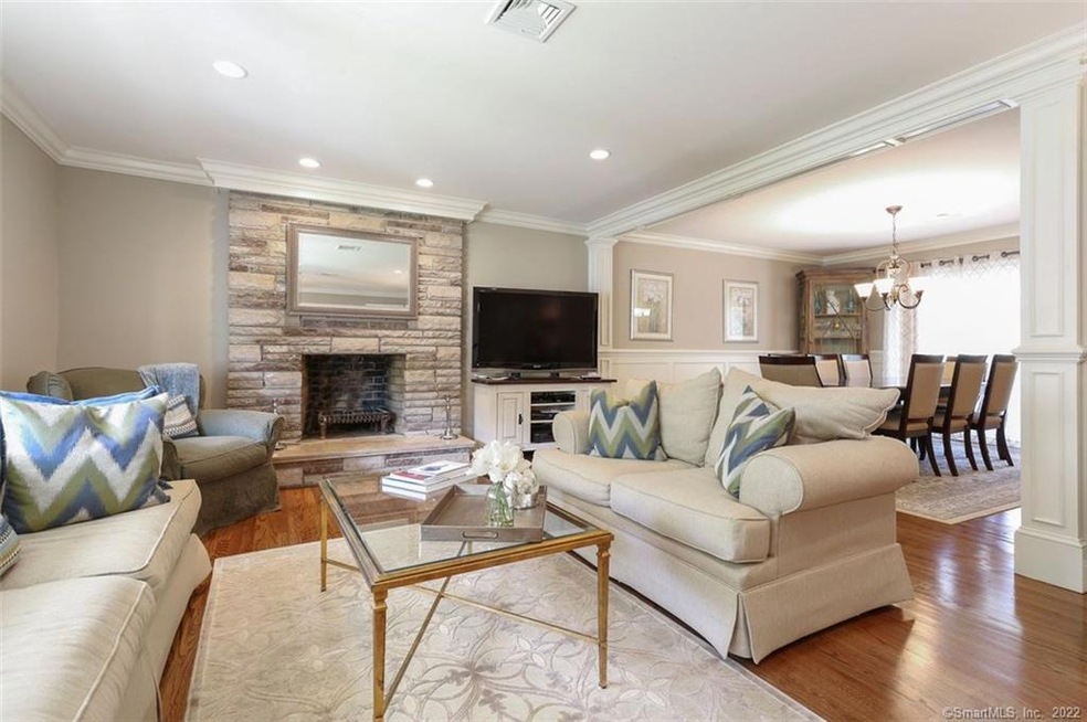 108 Canoe Brook Rd, Trumbull, CT 06611 - photo 1