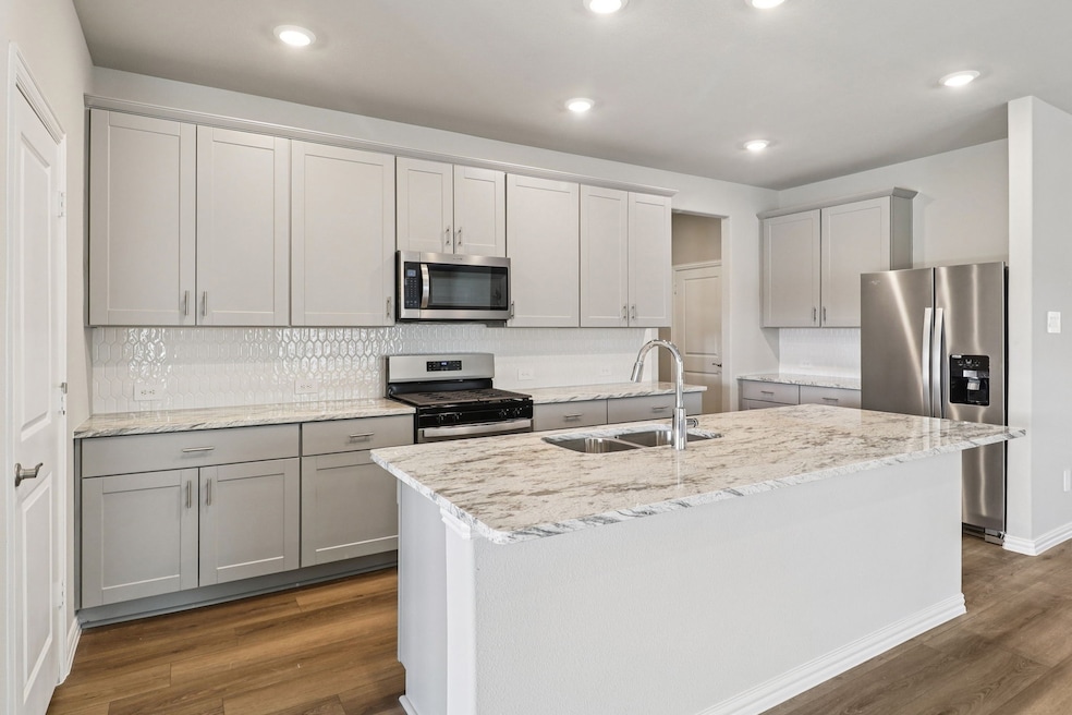 410 Midnight Oak Dr, McKinney, TX 75069 - photo 1