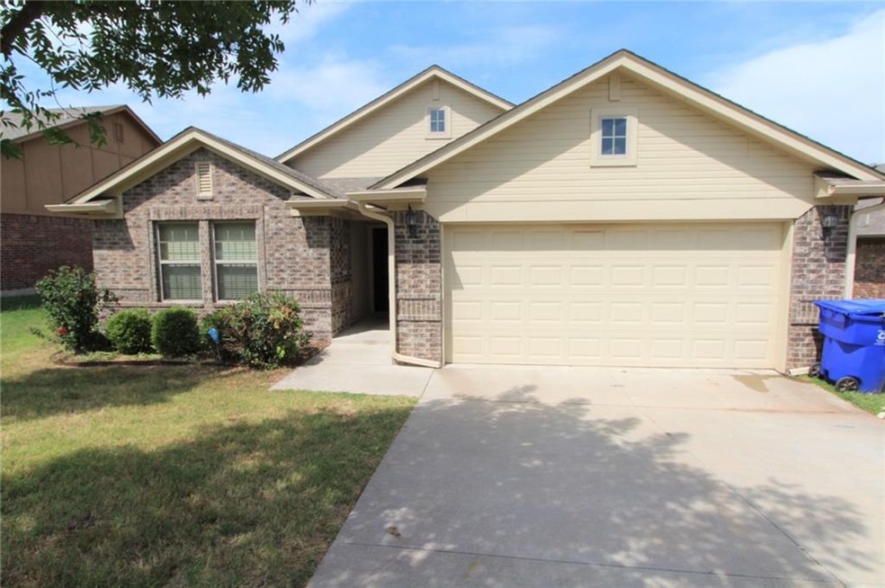 4414 Hawk Owl Dr, Norman, OK 73072 - photo 1