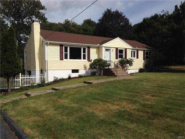 840 Glenbrook Rd, Orange, CT 06477 - photo 1