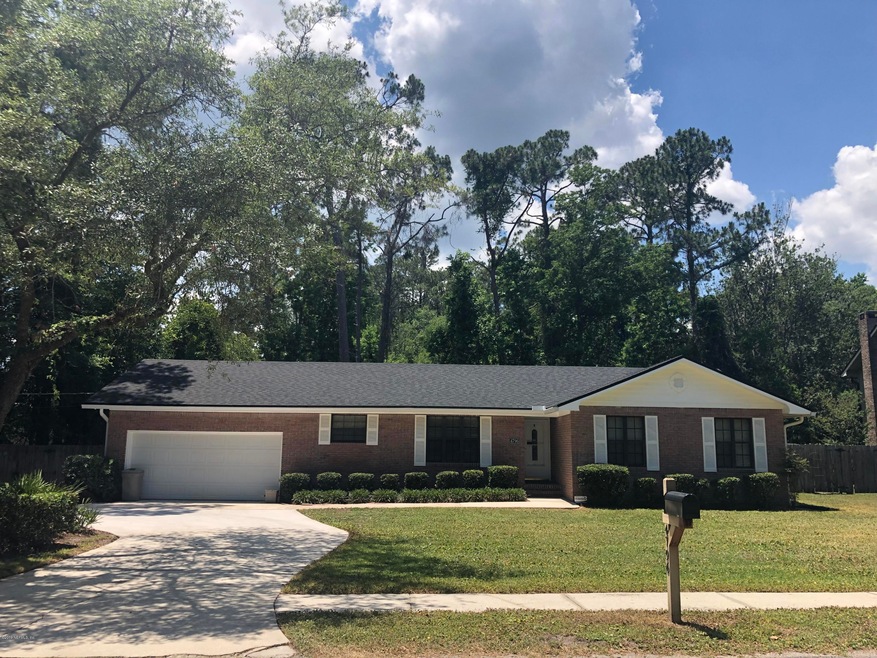 4796 Ortega Farms Cir, Jacksonville, FL 32210 - photo 1