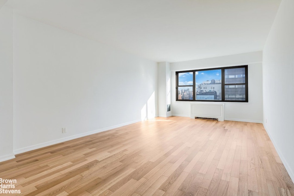 The Victoria unit 18H, New York, NY 10003 - photo 1