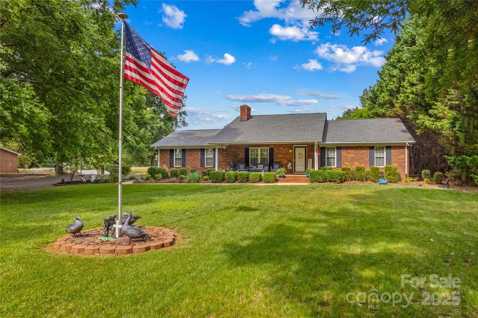 Under Contract $585,000