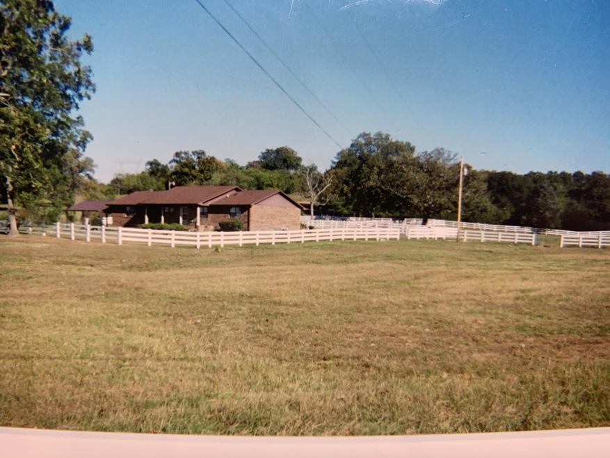 2008 Fairfield Pike, Shelbyville, TN 37160 - photo 1