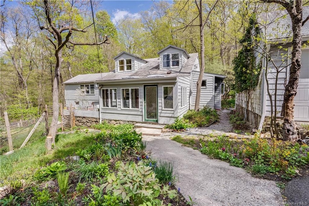 18 Lincoln Rd, Croton On Hudson, NY 10520 - photo 1