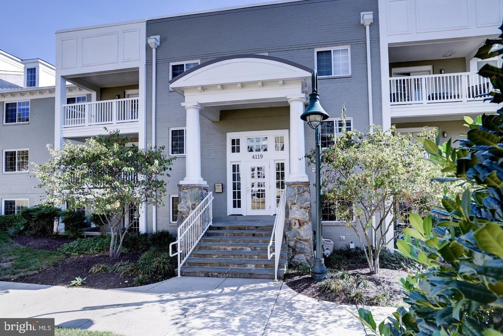 4119 S Four Mile Run Dr unit 201, Arlington, VA 22204 - photo 1