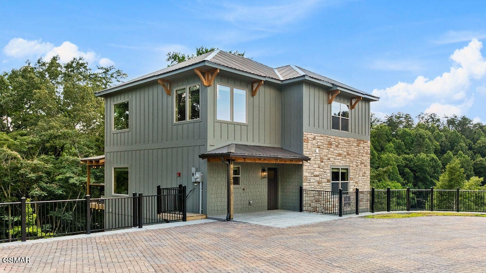 1130 Lee Cardwell Cir unit 7, Pigeon Forge, TN 37863 - photo 1