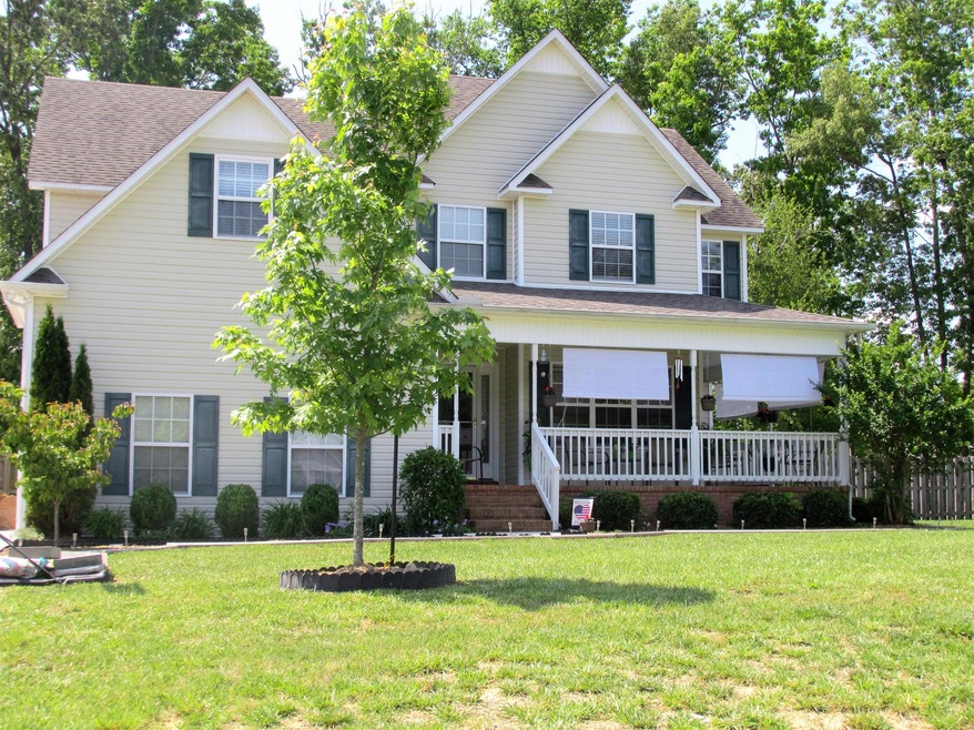 953 Indian Springs Cir, Manchester, TN 37355 - photo 1