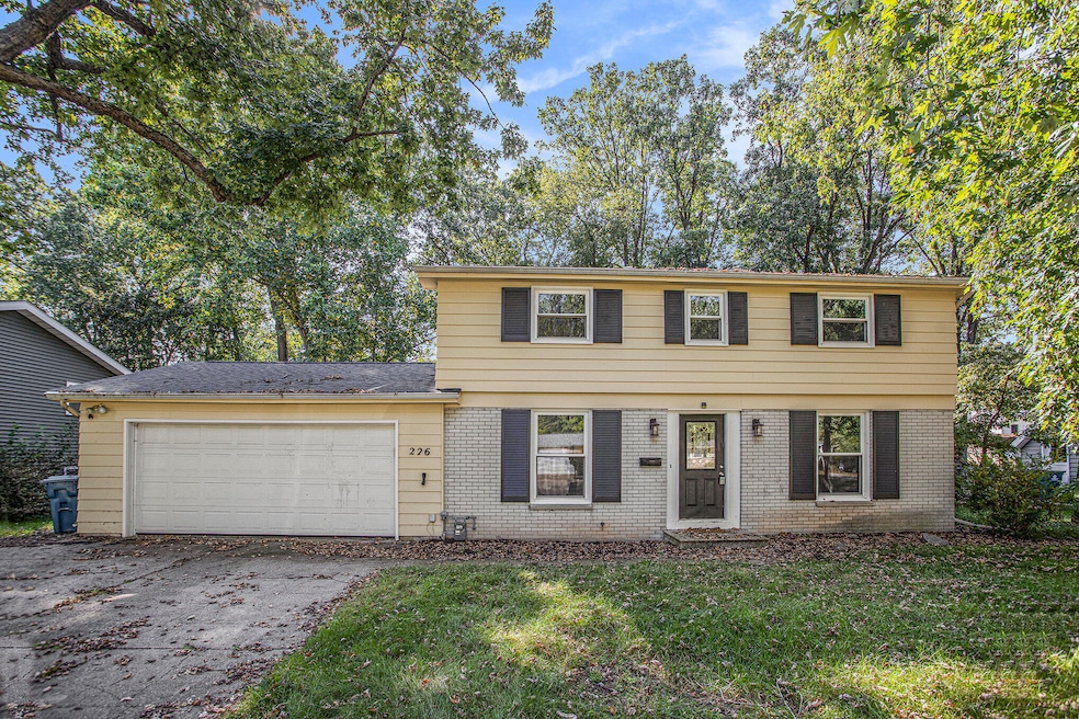 226 Morningside Dr, Battle Creek, MI 49015 - photo 1