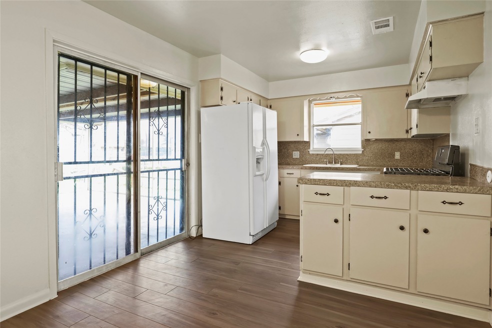 3711 Orange Grove Dr, Houston, TX 77039 - photo 1